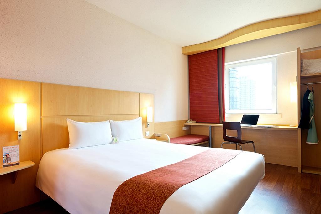 Ibis Tianjin Railway Station Hotel Екстериор снимка